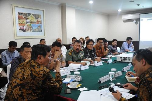 Bahas Kelanjutan Patung GWK, Giri Prasta Rakor dengan Menko Kemaritiman